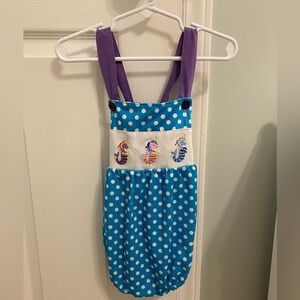 Smocked seahorse bubble